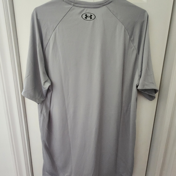 UNDER ARMOUR- Men's XL Heat Gear Loose Fit Short Sleeve - Picture 3 of 4